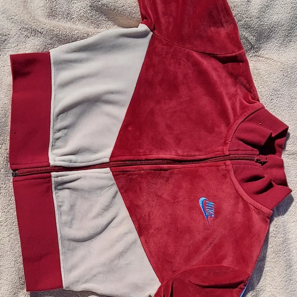 Nike Maroon and Cream Velour Embroidered Cropped Jacket Women's Size XS Y2K 90s - Picture 8 of 9